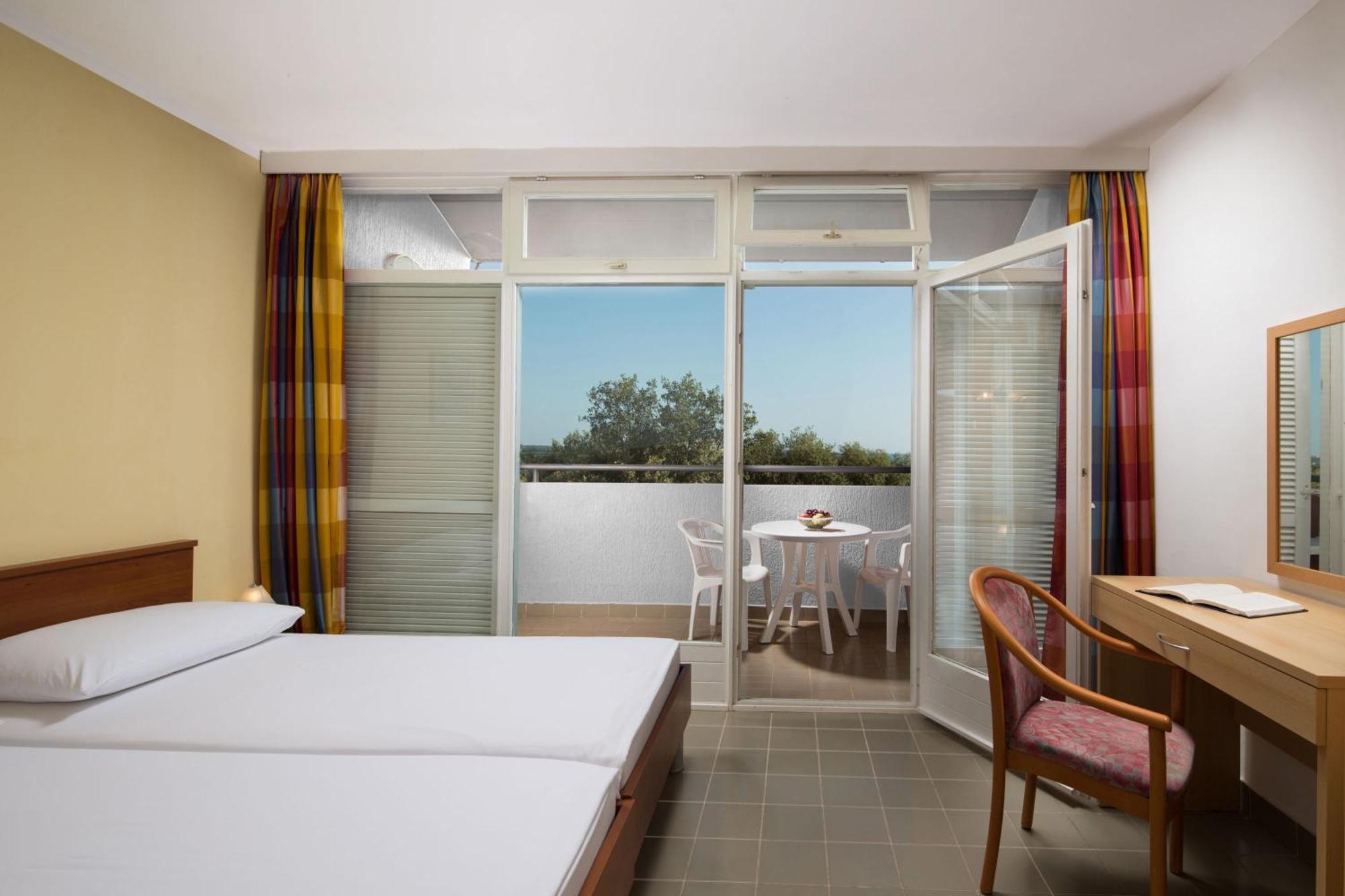 Lanterna Resort Tar-Vabriga エクステリア 写真